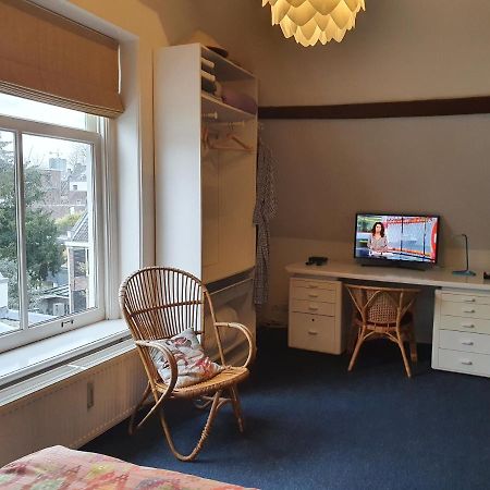 Large Historical Apartment & Canal Terrace อูเทรคต์ ภายนอก รูปภาพ